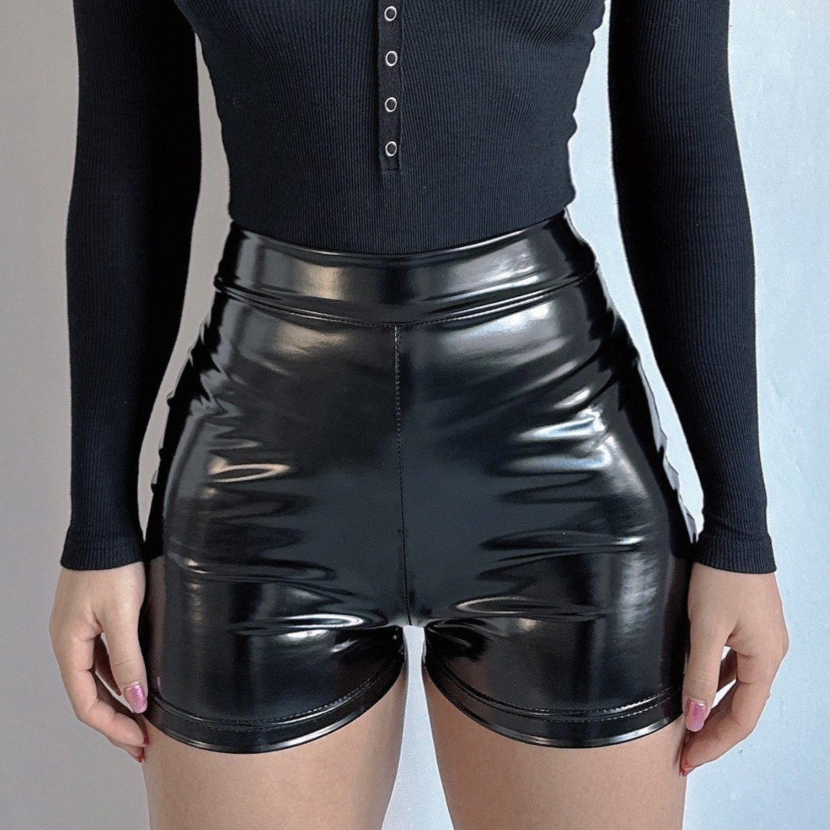 Shiny leather high-waisted stretch shorts