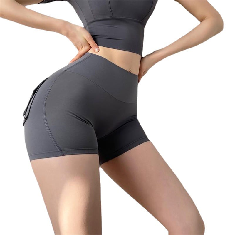 Lift buttocks exercise shorts