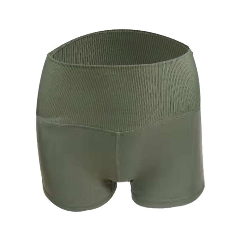 High-waisted sports shorts with a hip-lifting base layer